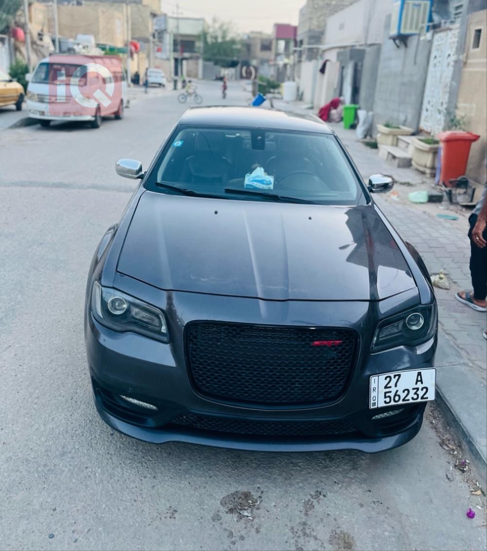 کرایسلەر 300